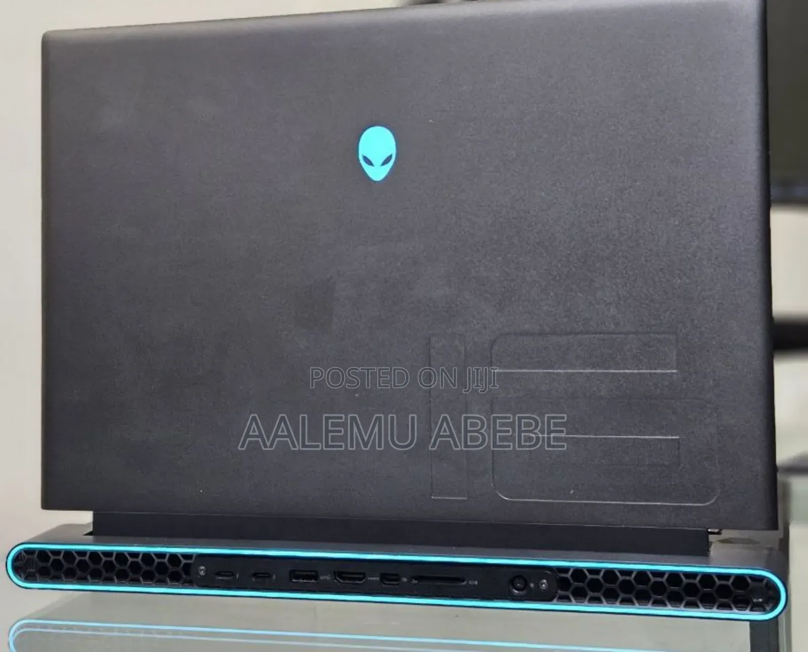 New Laptop Alienware M17x R2 24GB Intel Core I7 SSD 1T