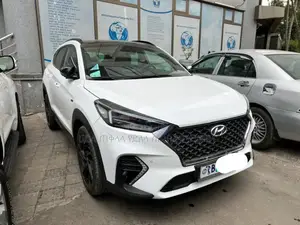 Photo - Hyundai Tucson 2020 White