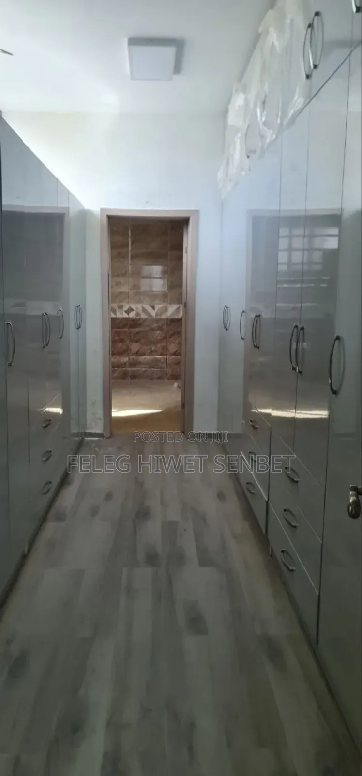 Furnished 7bdrm Villa in Aa, Bole for sale