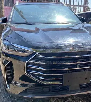 Photo - New Jetour X70 Plus 2023 Brown