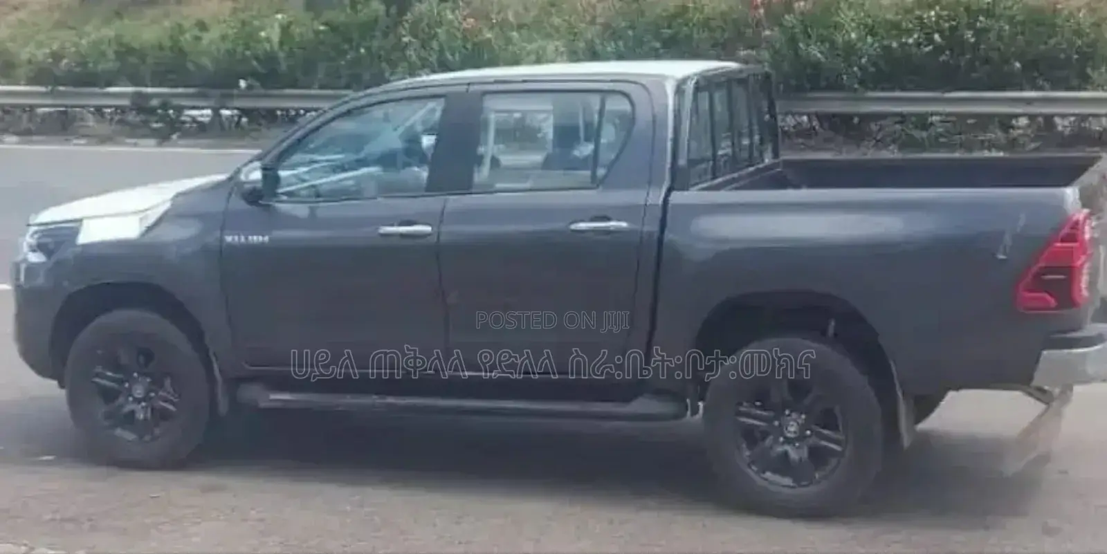 New Toyota Hilux 2023 Gray