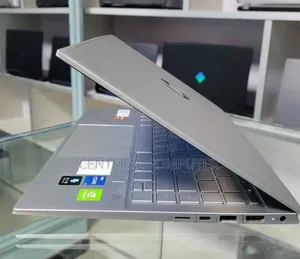 New Laptop HP Pavilion 15-Eh0050wm 16GB Intel Core I7 SSD 512GB