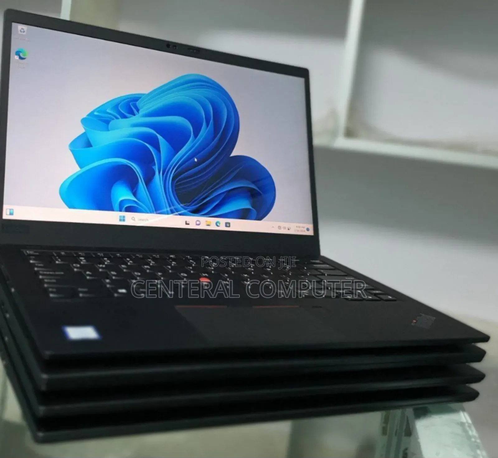 New Lenovo ThinkPad X1 Carbon Gen11 16GB Intel Core I7 SSD 512GB