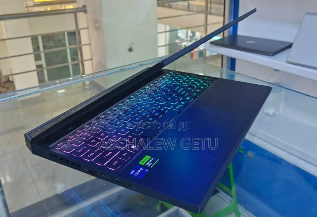 New Laptop Acer Predator Helios 300 32GB Intel Core I9 SSD 1T