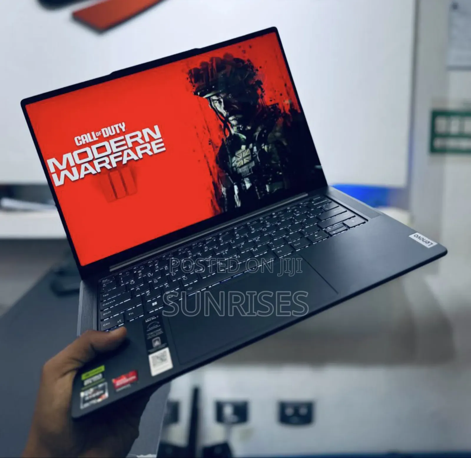 New Laptop Lenovo Legion 7 16GB AMD Ryzen 7 SSD 512GB