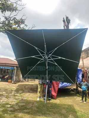 ለባር ለሬስቶራንት እና ለመኖሪያ ቤት የሚሆን ዣንጥላ Shade Tent Umbrella