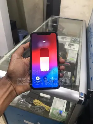 Apple iPhone XR 64 GB Black