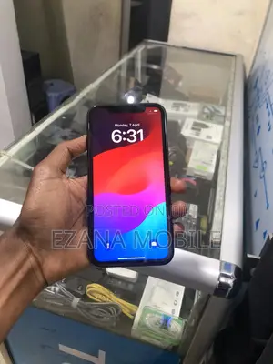 Apple iPhone XR 64 GB Black