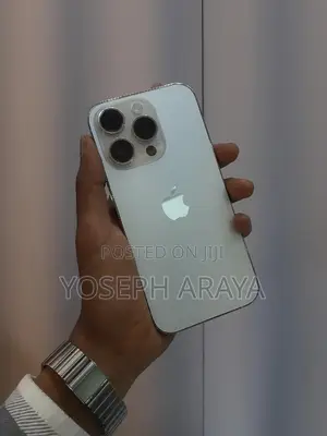 Photo - Apple iPhone 14 Pro 128 GB Silver