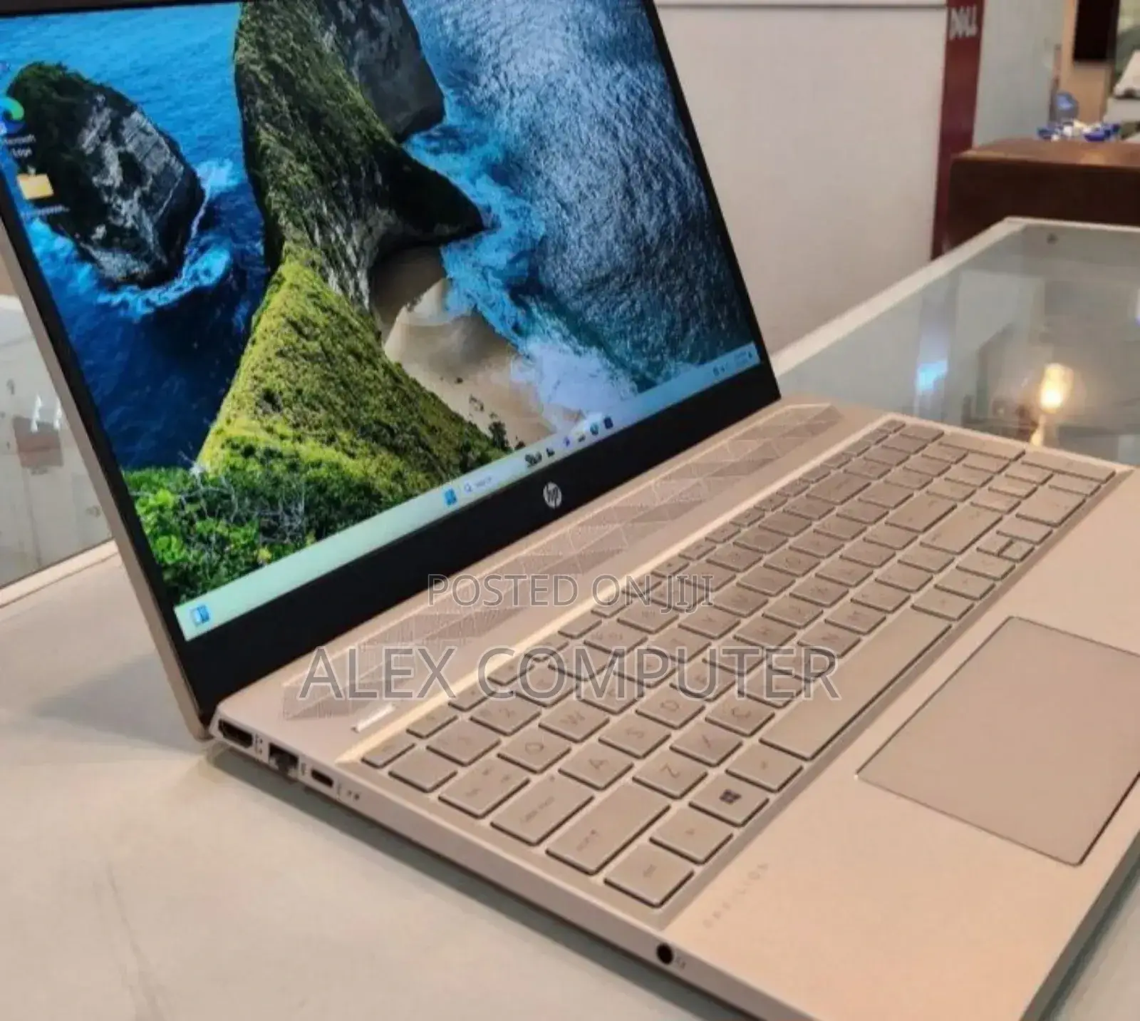 New Laptop HP Pavilion 15 8GB Intel Core I5 SSD 512GB