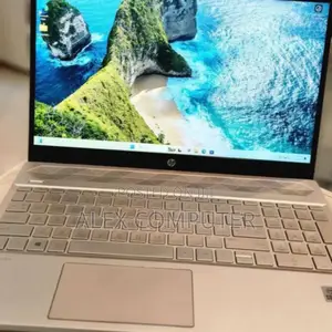 New Laptop HP Pavilion 15 8GB Intel Core I5 SSD 512GB