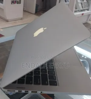 New Laptop Apple MacBook Pro 16GB Intel Core I5 SSD 512GB