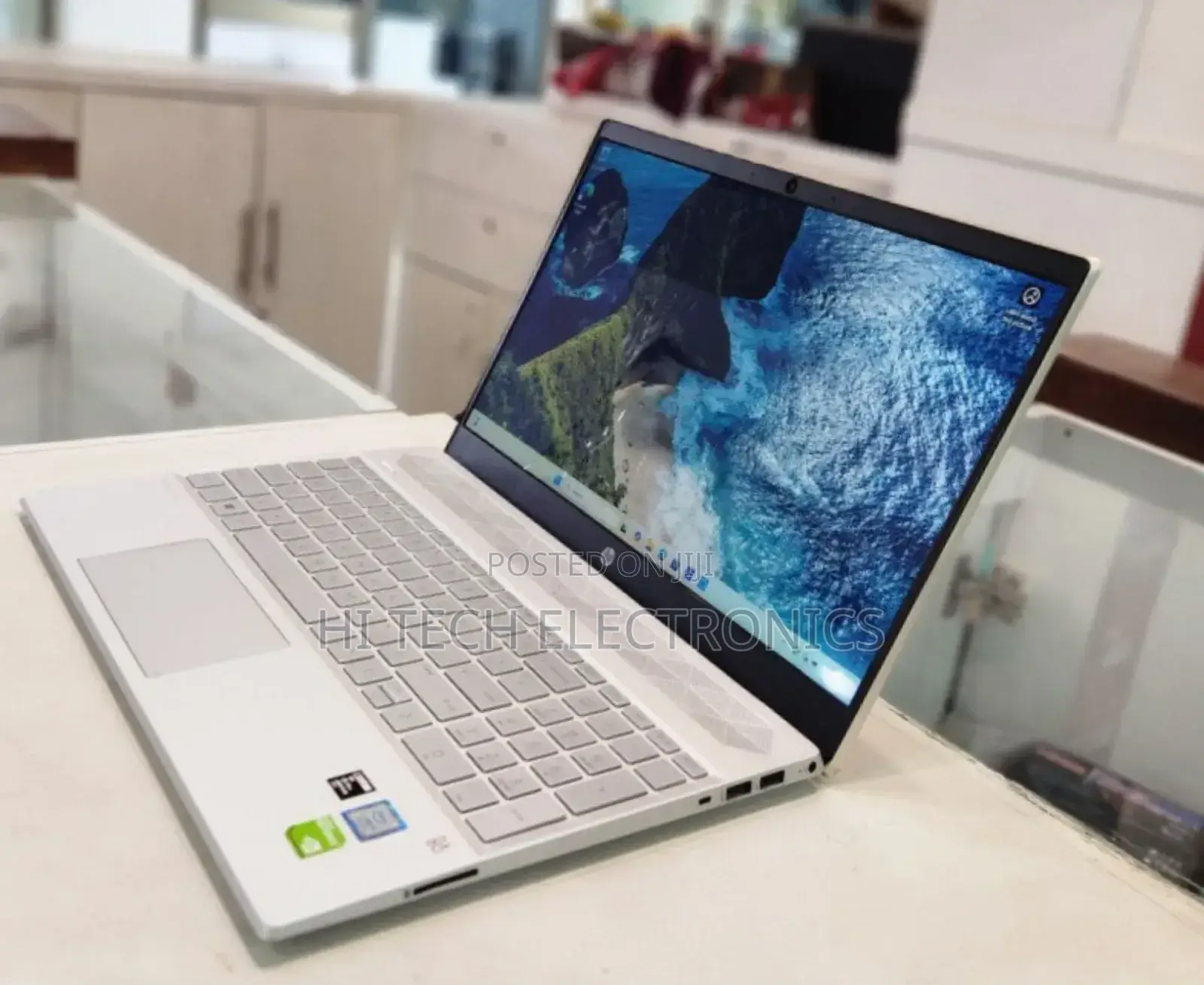 New Laptop HP Pavilion 15 8GB Intel Core I5 HDD+SSD 1.5T