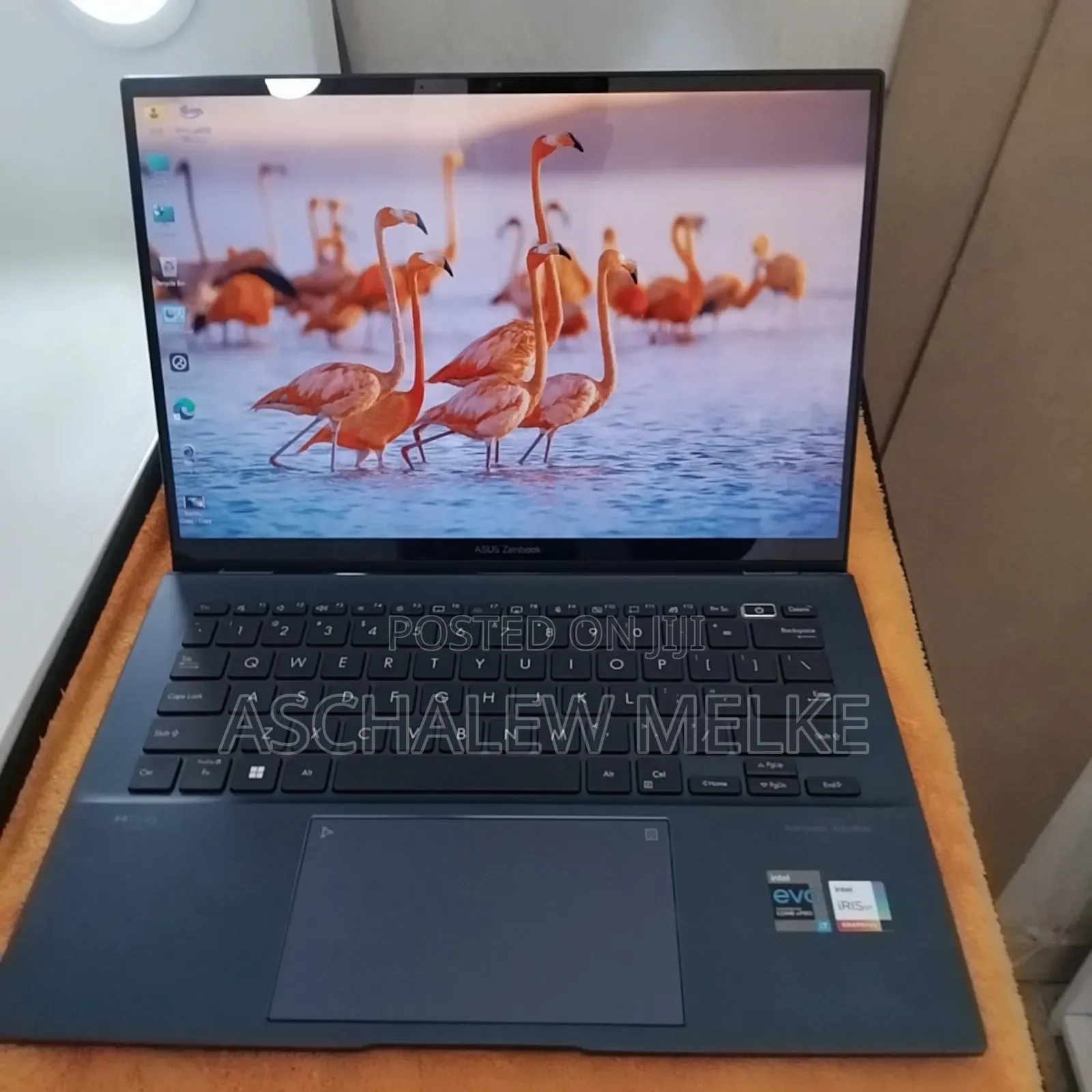 New Laptop Asus ZenBook UX330UA 16GB Intel Core I7 SSD 1T