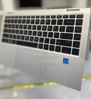 New Laptop HP EliteBook 1040 G8 16GB Intel Core I7 SSD 512GB