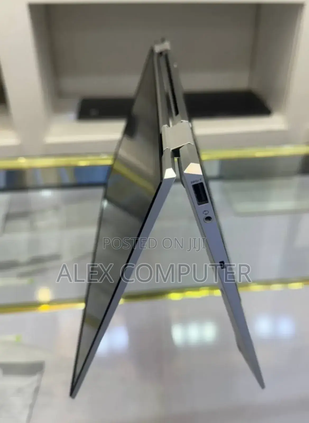 New Laptop HP EliteBook 1040 G8 16GB Intel Core I7 SSD 512GB