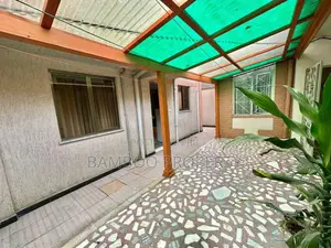 5bdrm House in Bole for rent