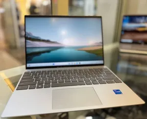 Photo - New Laptop Dell Inspiron 13 5368 16GB Intel Core I5 SSD 512GB