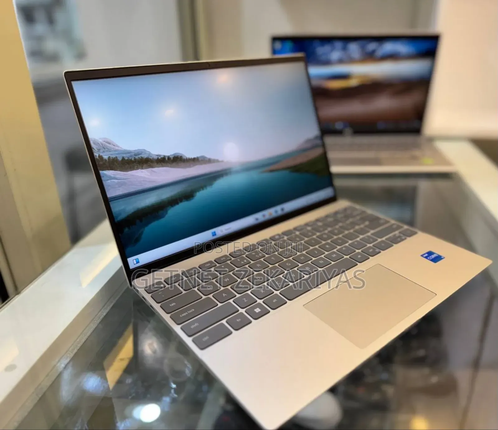 New Laptop Dell Inspiron 13 5368 16GB Intel Core I5 SSD 512GB