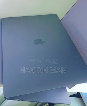 New Laptop Apple MacBook Pro 2017 16GB Intel Core I7 SSD 512GB