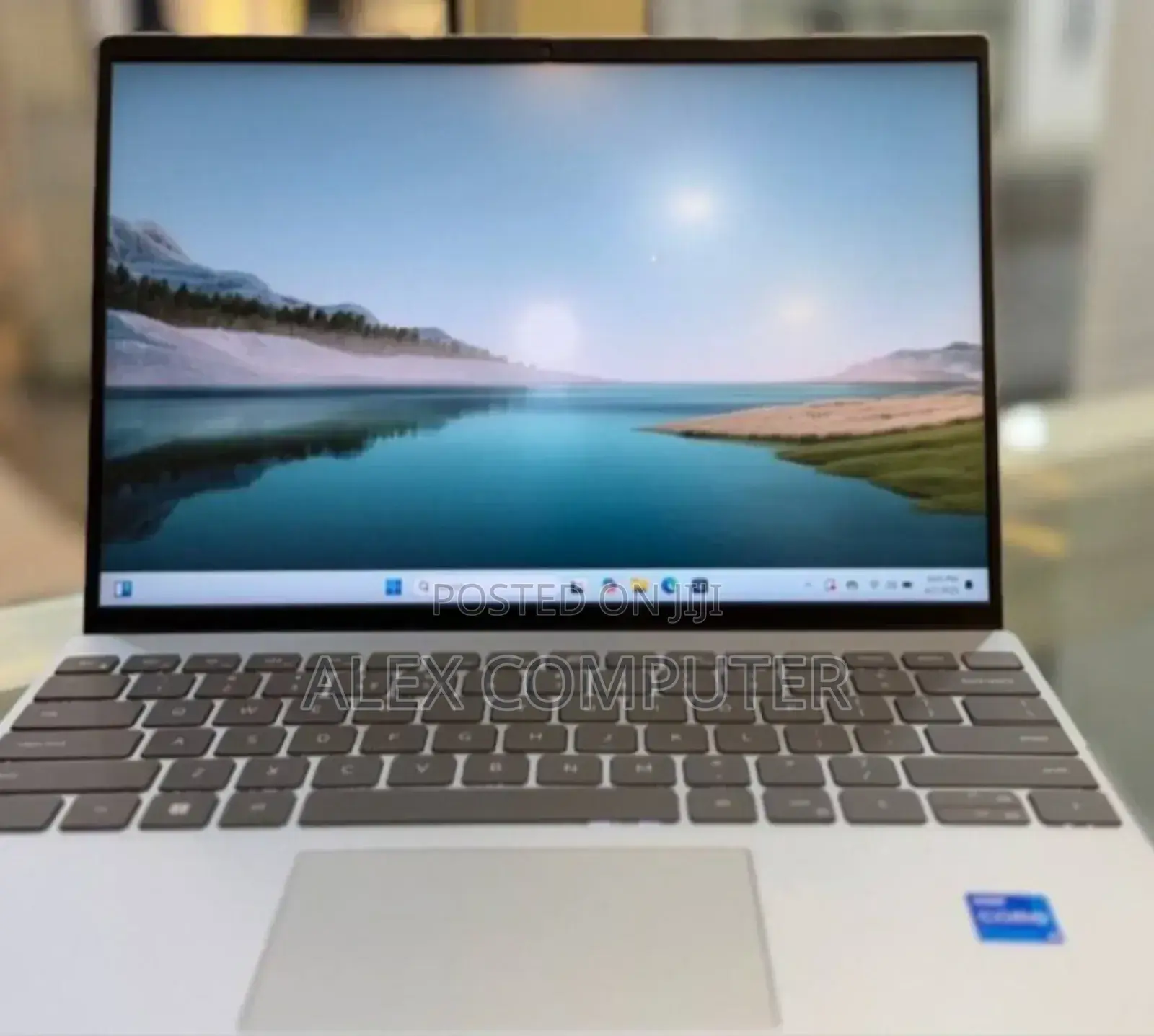 New Laptop Dell Inspiron 13 5368 16GB Intel Core I5 SSD 512GB