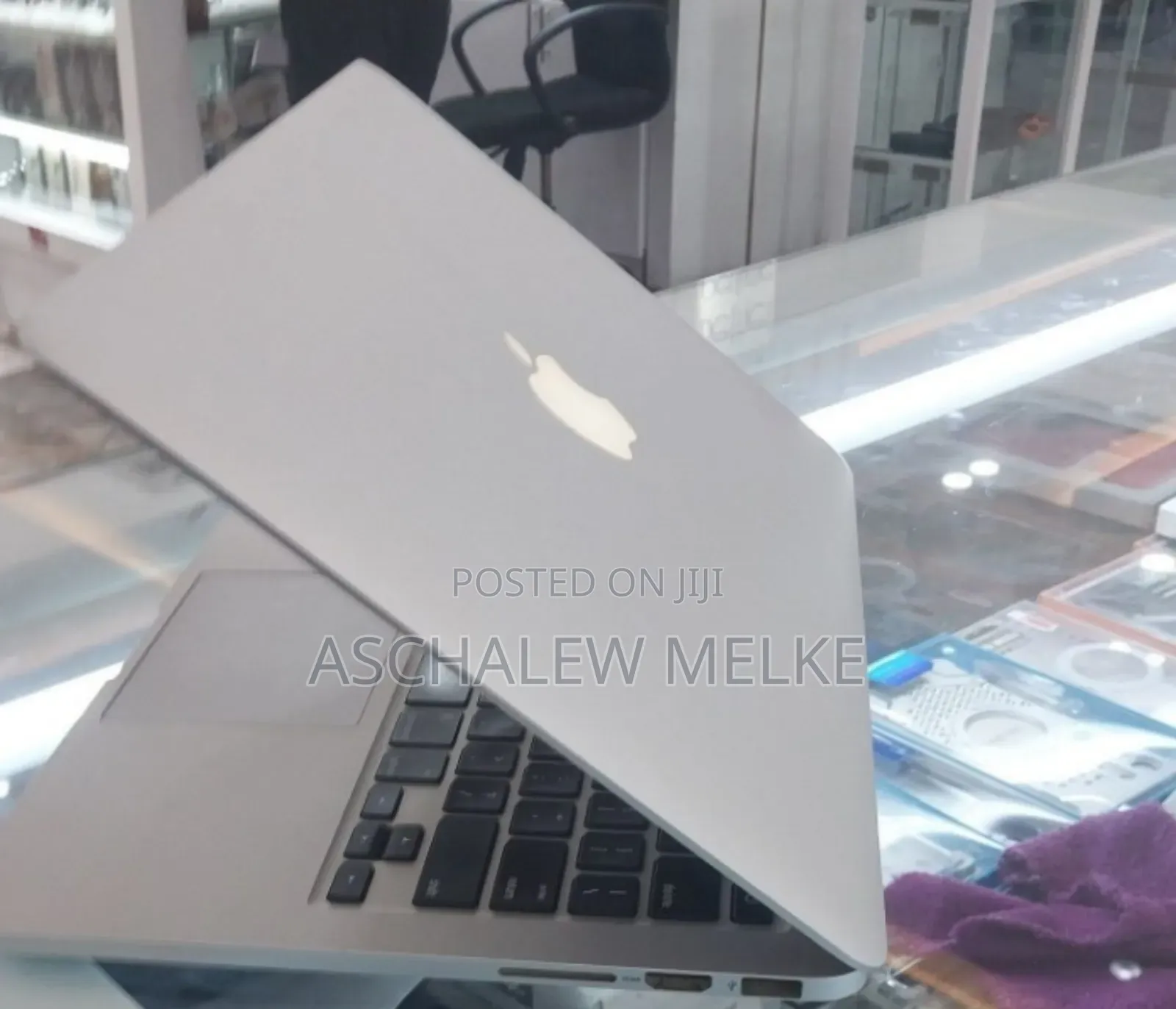 New Laptop Apple MacBook Pro 2015 16GB Intel Core I5 SSD 512GB