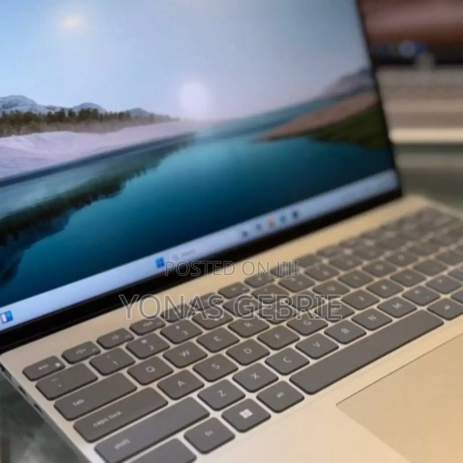 New Laptop Dell Inspiron 13 5368 16GB Intel Core I5 SSD 512GB