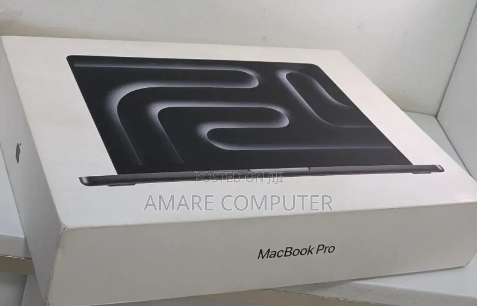 New Laptop Apple MacBook 24GB Apple M4 Pro SSD 512GB