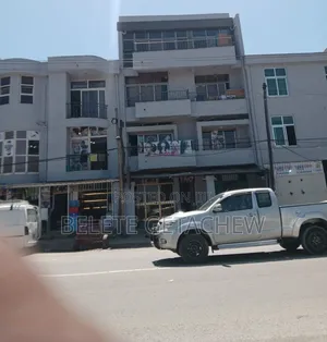 5bdrm House in Semit Fyelbet, G+3, Bole for sale