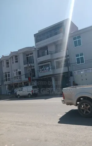 5bdrm House in Semit Fyelbet, G+3, Bole for sale