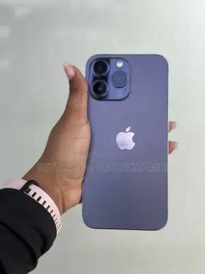 Photo - Apple iPhone 14 Pro Max 256 GB Purple