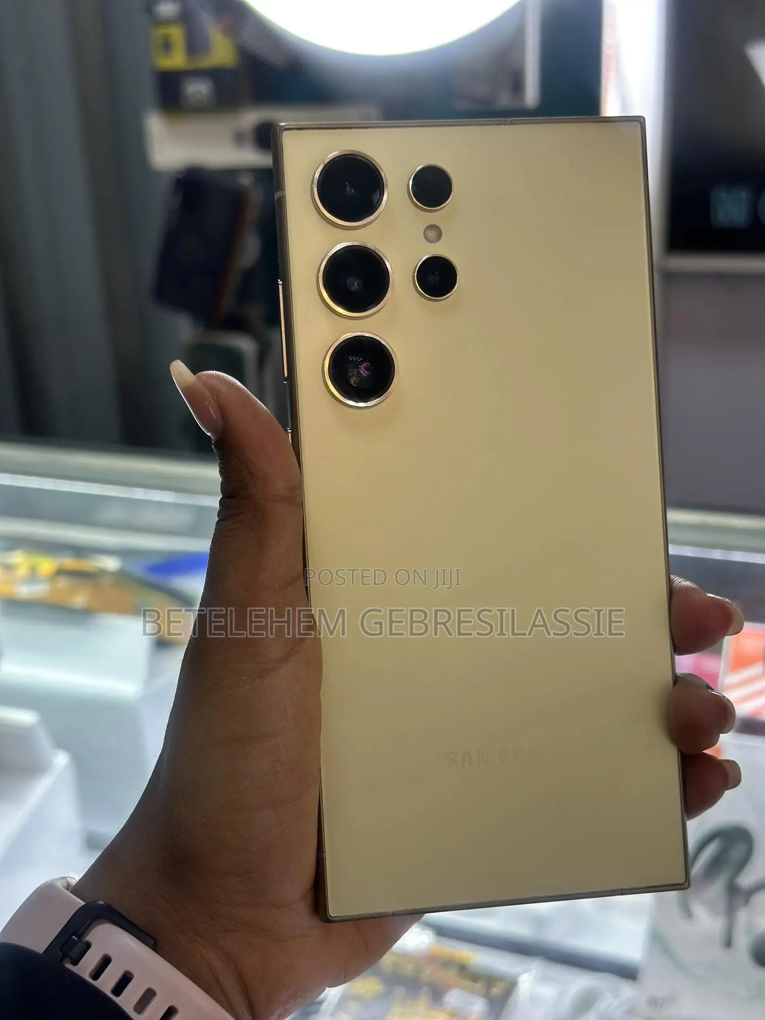 New Samsung Galaxy S24 Ultra 256 GB Yellow