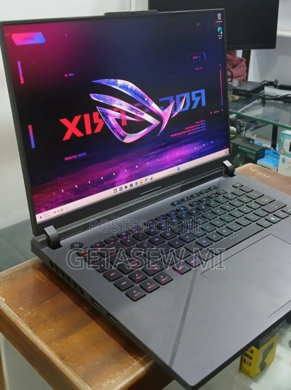 New Laptop Asus ROG Strix G15 32GB Intel Core I9 SSD 1T