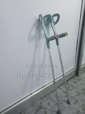 Photo - ክራንች Crutches43crutches99crutches90crutches32crutches