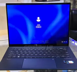 New Laptop Asus Zenbook 14 UX434 16GB Intel Core I7 SSD 512GB