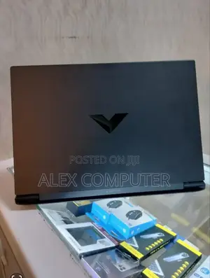 New Laptop HP Victus 15 16GB Intel Core I7 SSD 1T