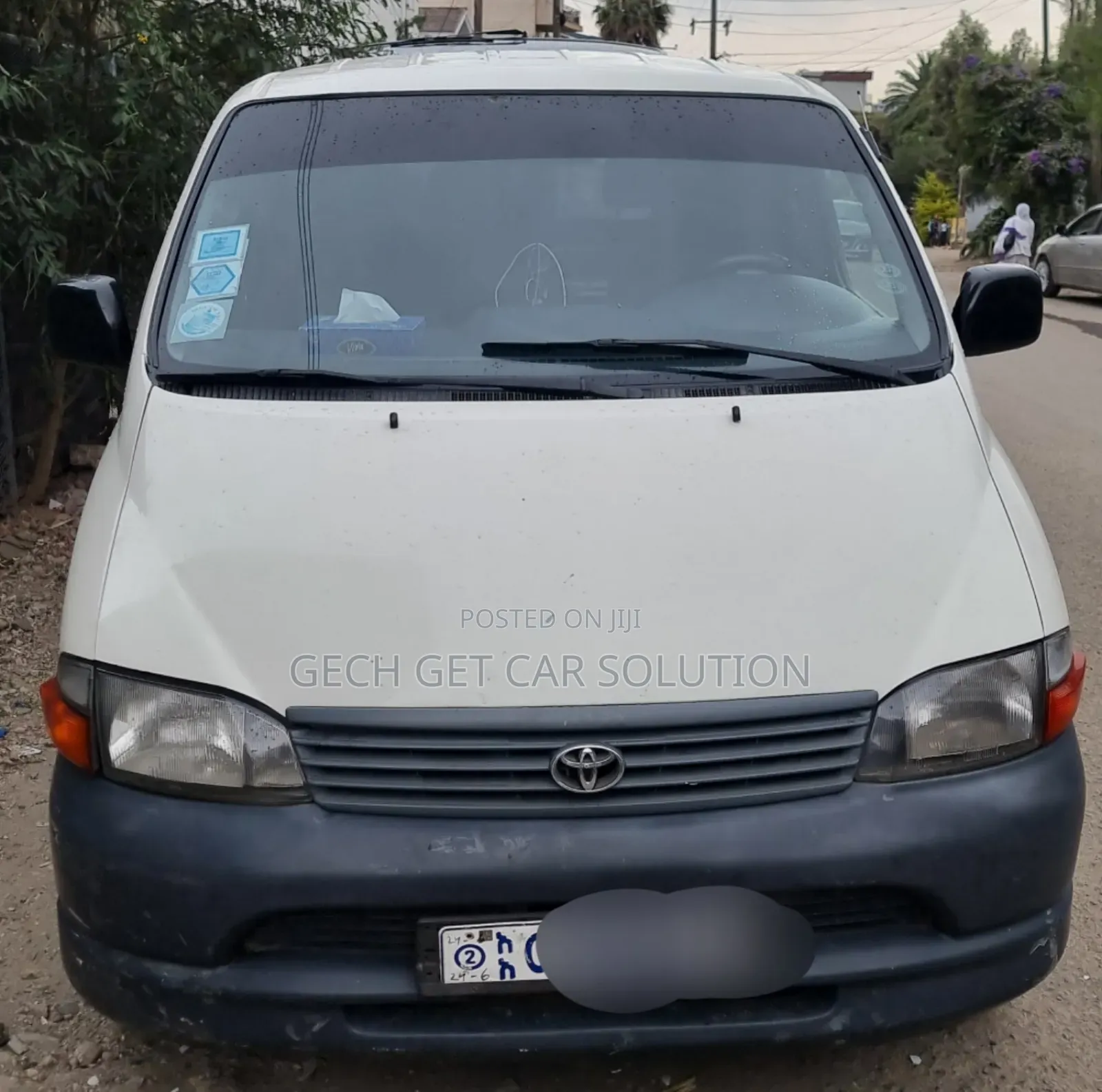 Toyota HiAce 2003 White
