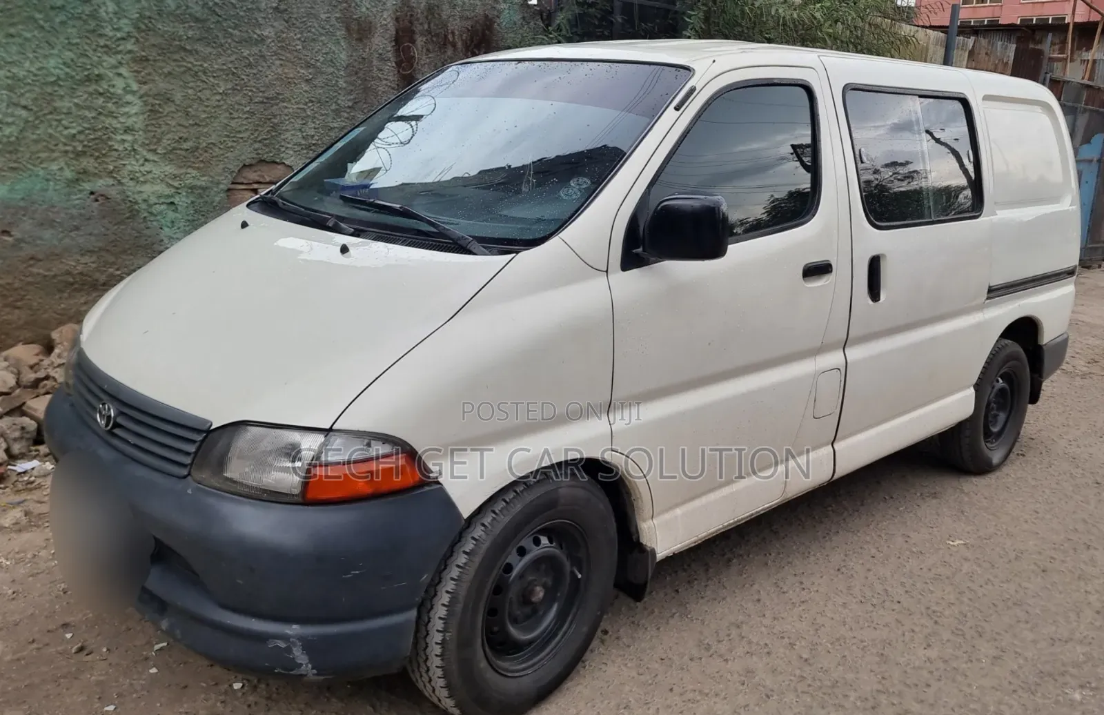 Toyota HiAce 2003 White