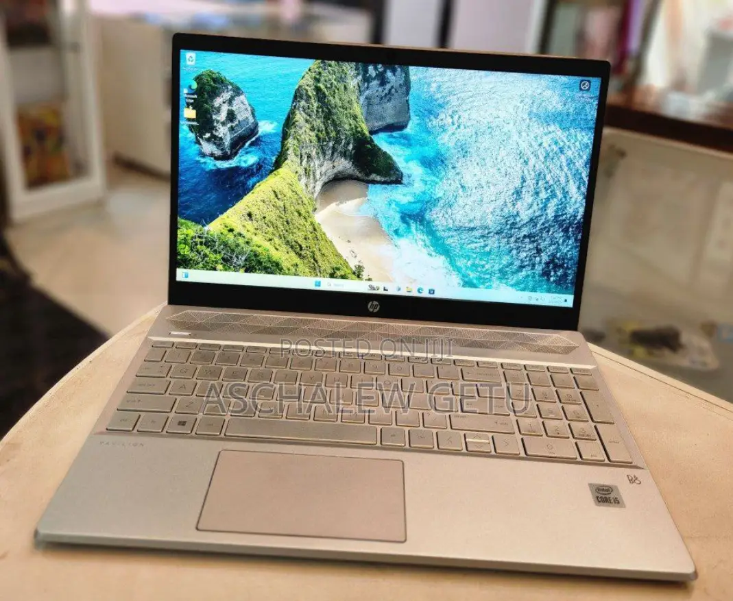 New Laptop HP Pavilion 15 8GB Intel Core I5 SSD 512GB