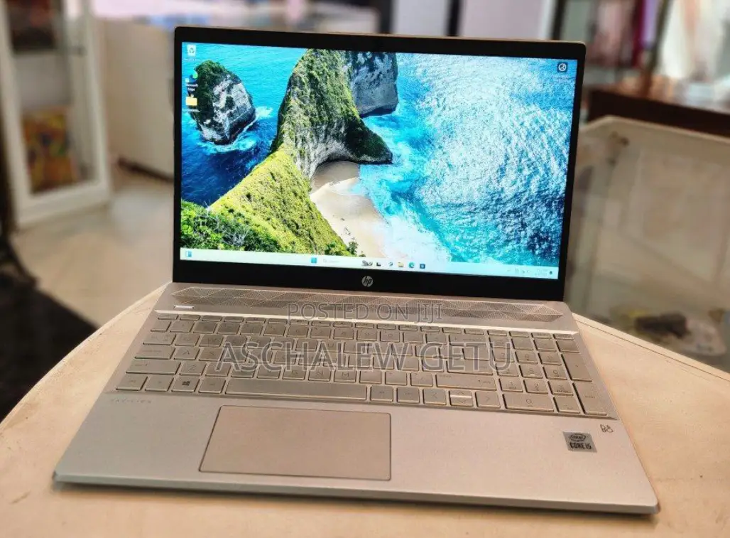 New Laptop HP Pavilion 15 8GB Intel Core I5 SSD 512GB