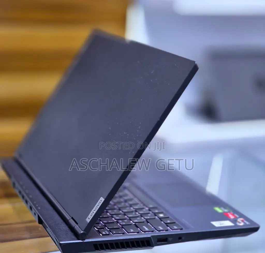 New Laptop Lenovo Legion 5 16GB AMD Ryzen 7 SSD 256GB