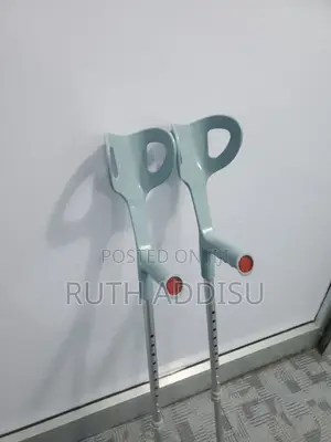 Photo - Crutches44crutches90crutches21crutches89crutches90crutches