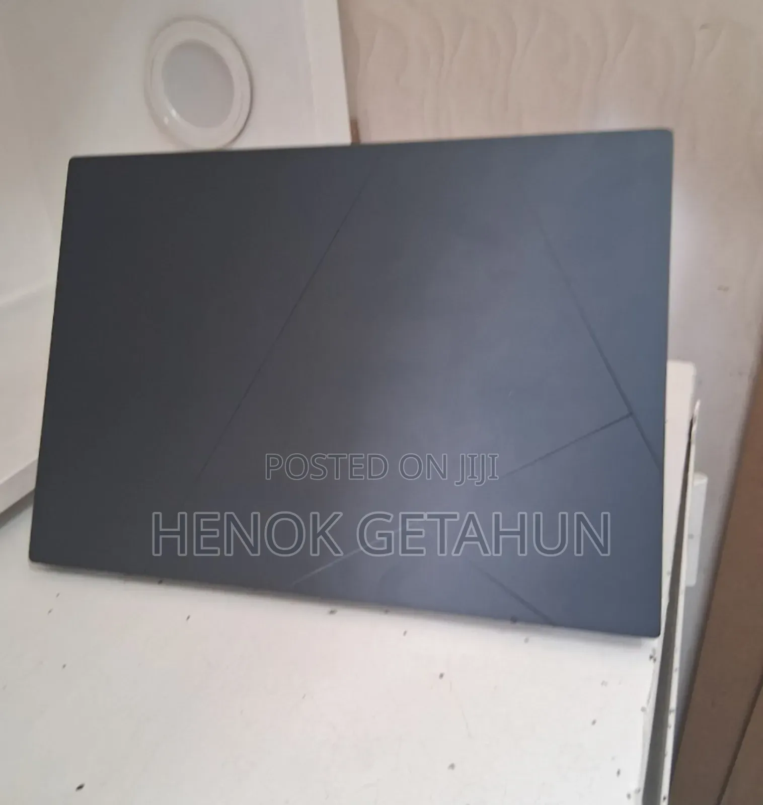 New Laptop Asus ZenBook 13 UX331UN 16GB Intel Core I7 SSD 1T