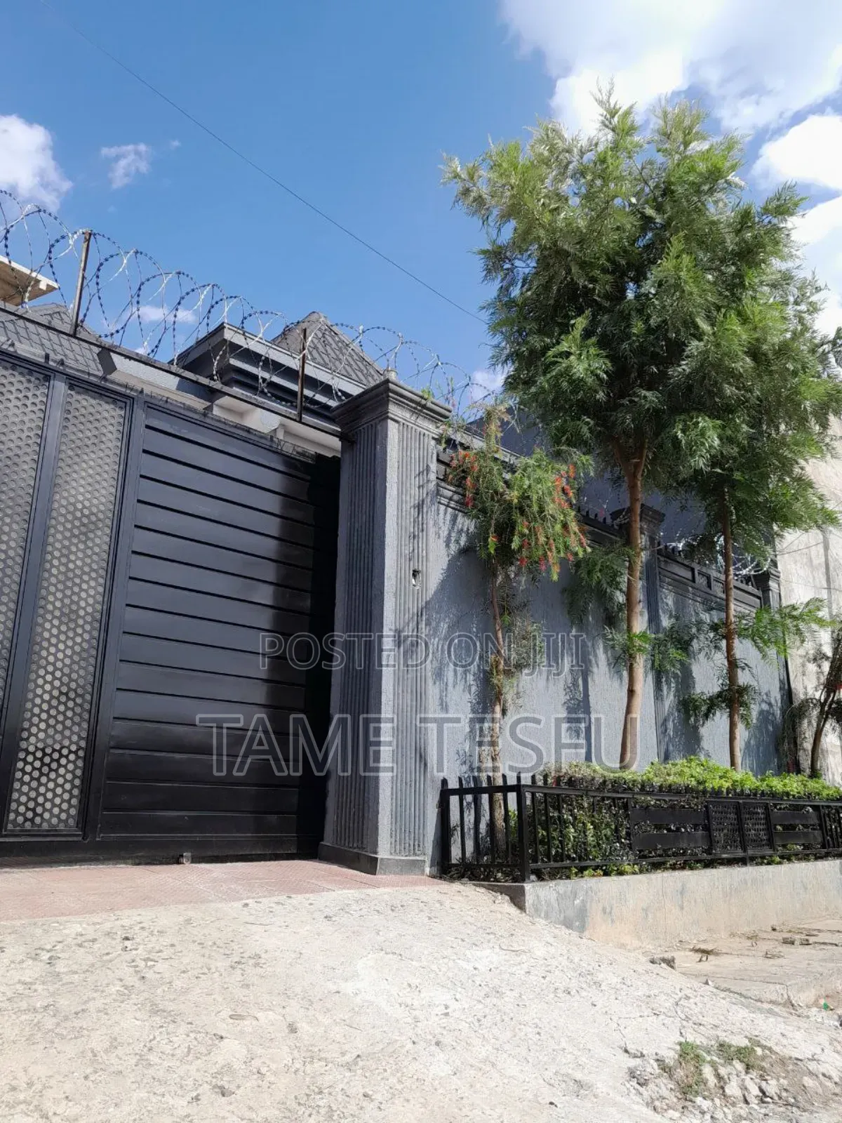 Furnished 2bdrm Villa in Figa Best Location, Bole for sale