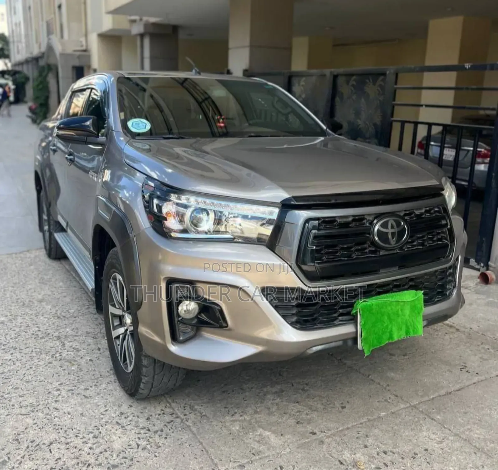 Toyota Hilux 2020 Gray