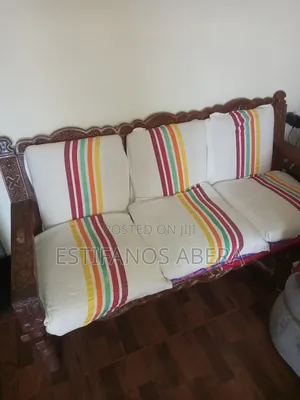 Photo - Wanza Sofa