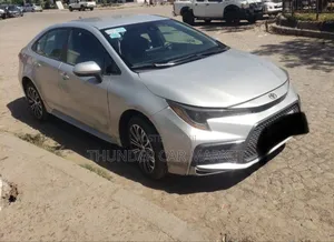 Toyota Corolla 2021 Silver