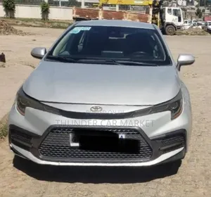 Toyota Corolla 2021 Silver