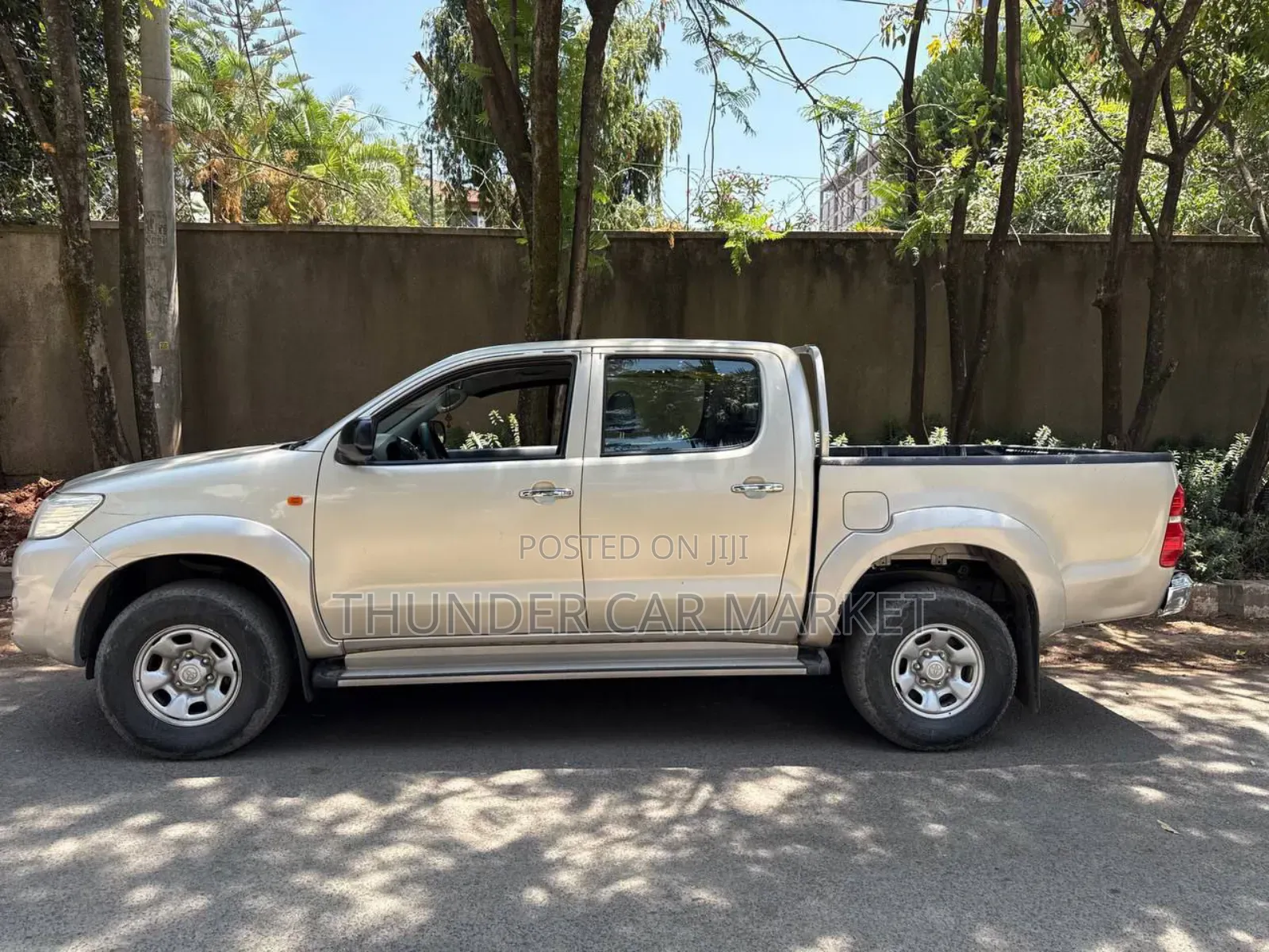 Toyota Hilux 2014 Gold