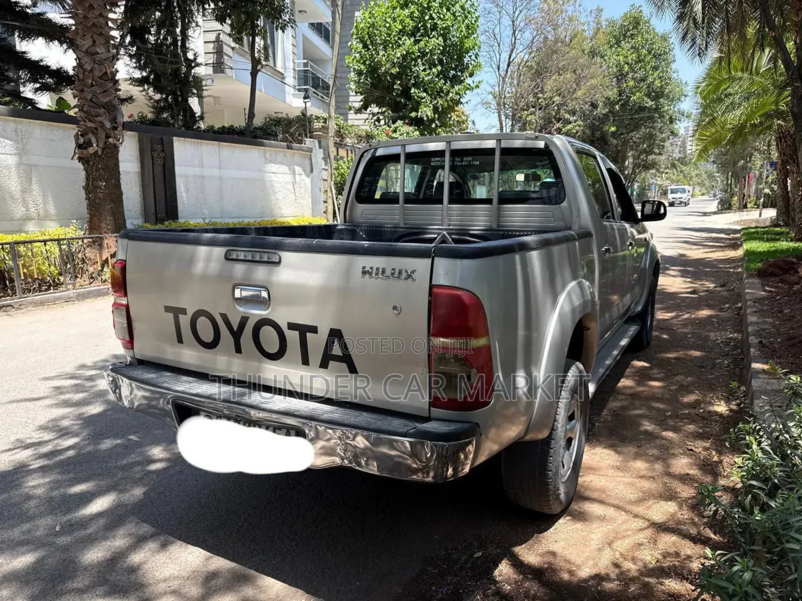 Toyota Hilux 2014 Gold